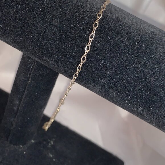 8" Long Sterling Silver Figure 8 Bracelet - Picture 2 of 12